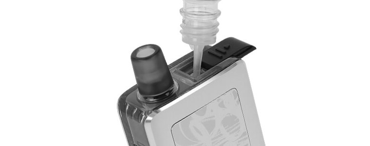 Umplerea pe sus a cartușului Voopoo Doric Go Umplerea pe sus a cartușului Voopoo Doric Go