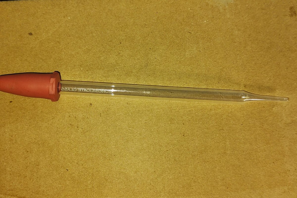 Pipetă de sticlă cu pară de cauciuc Pipetă de sticlă cu pară de cauciuc
